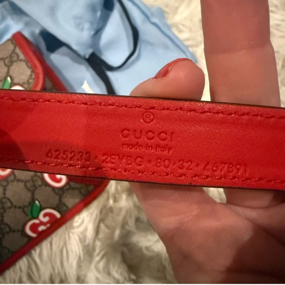 NWOT Gucci Limited Edition Apple GG Supreme Fanny Pack Waist Belt Bag - Picture 15 of 16